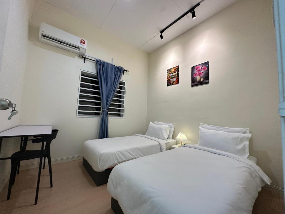 22A Hostel George Town Bagian luar foto