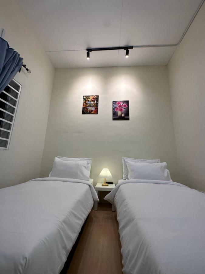 22A Hostel George Town Bagian luar foto