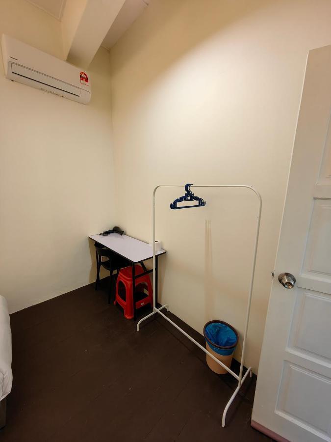 22A Hostel George Town Bagian luar foto