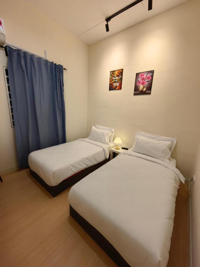 22A Hostel George Town Bagian luar foto