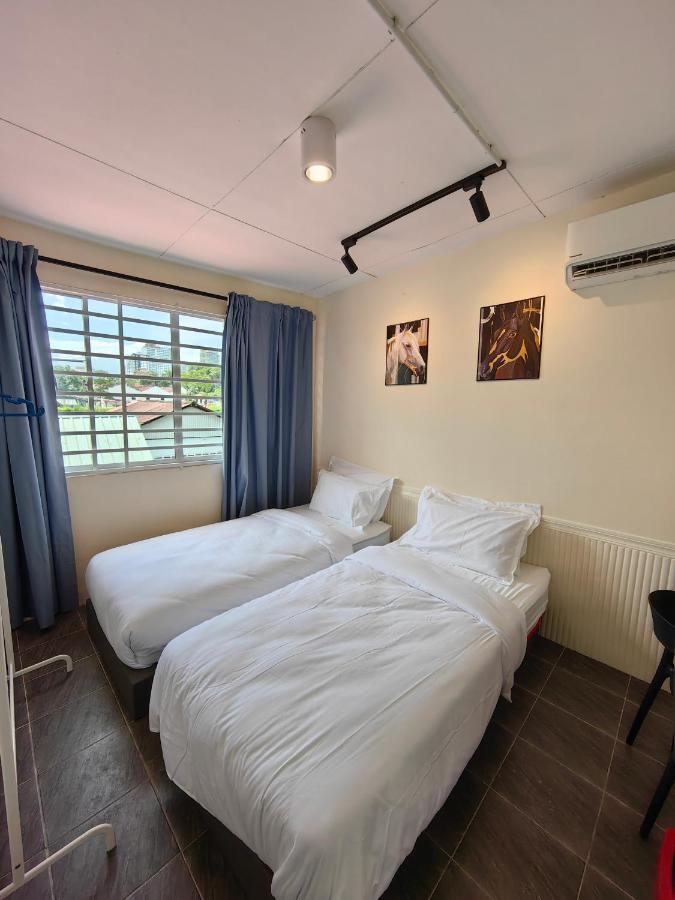 22A Hostel George Town Bagian luar foto
